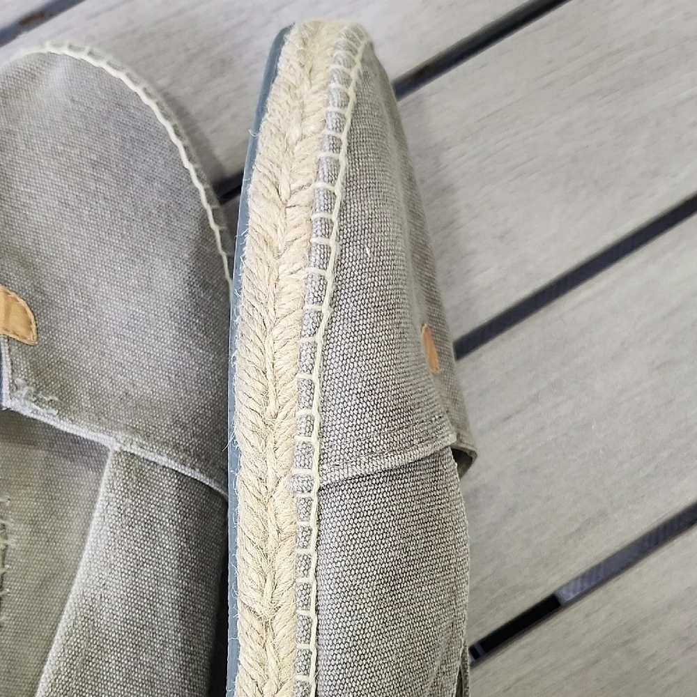 Casual Men's Slip-On Loafers in Taupe